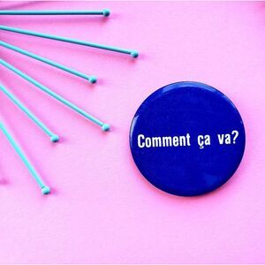 French Vintage Comment Ça Va Button